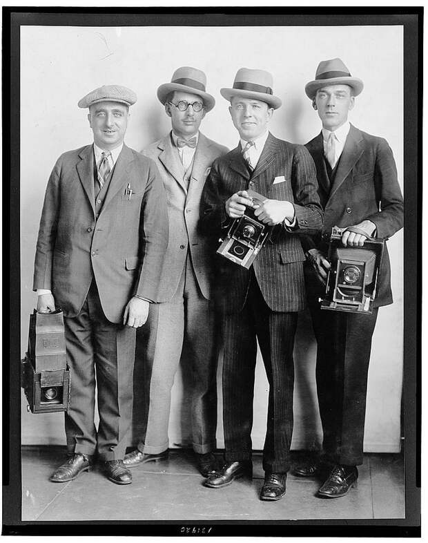 Кто эти элегантные джентльмены: как выглядели фотографы на заре 20 века
