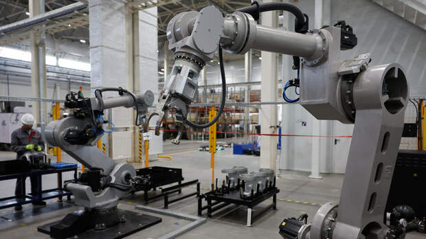 В Минпромторге поручили госкорпорациям переходить на цеха без персонала