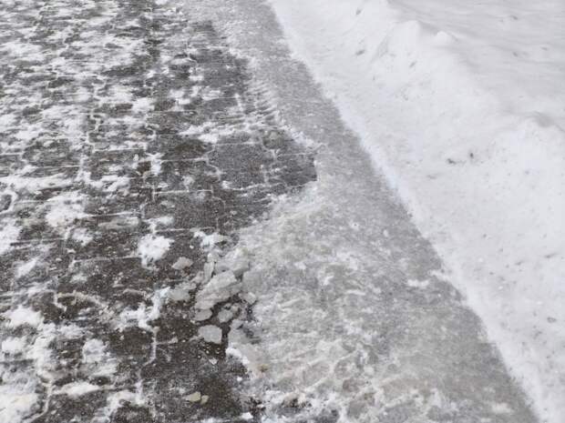 Тульских водителей предупредили об ограничениях стоянки из-за уборки