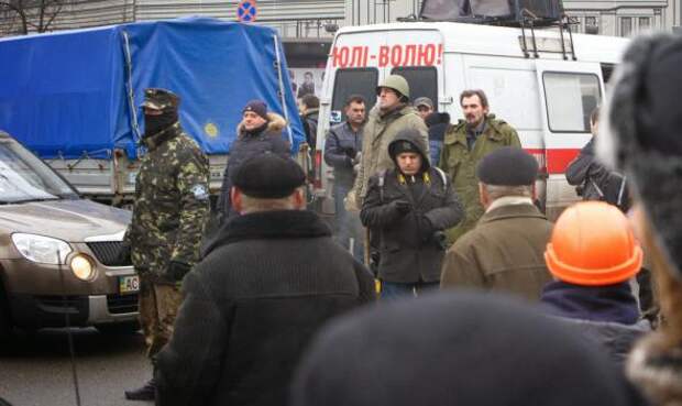 Киевляне за чистый город и против фашистов