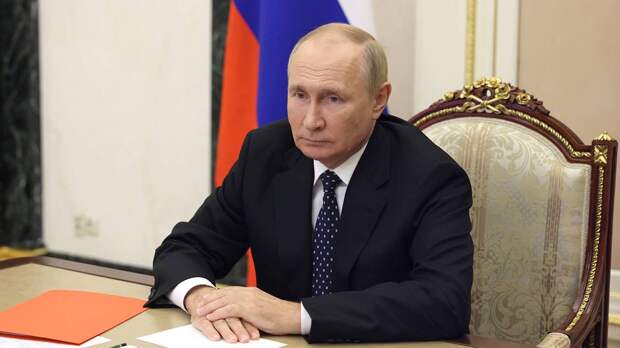 Путин освободил Аверьянова от должности первого замсекретаря Совета безопасности РФ