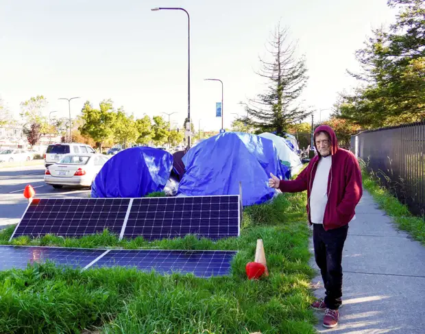 Экономист Колташов назвал радикальный способ борьбы с «утечкой мозгов»