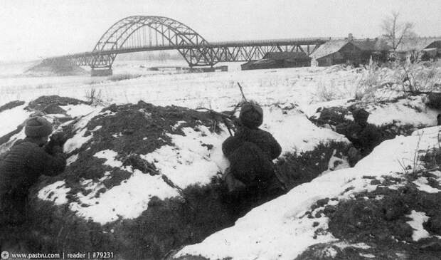 Окопы у моста Ленинградского шоссе, окраина Москвы. 1941, москва, прогулка