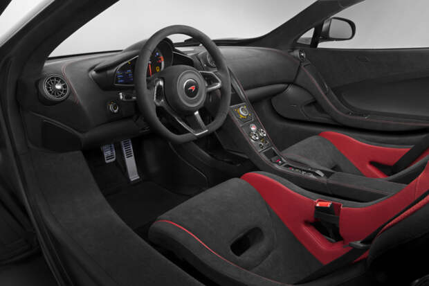 Суперкар McLaren 675LT