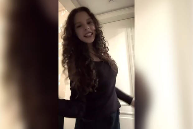 Дочь певицы МакSим сняла видео под хит своей матери