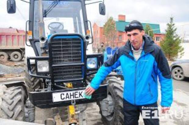 Екатеринбуржец сделал из трактора дом на колёсах, чтобы сгонять в Крым "Рукожоп", крым, путешествия, увлечения