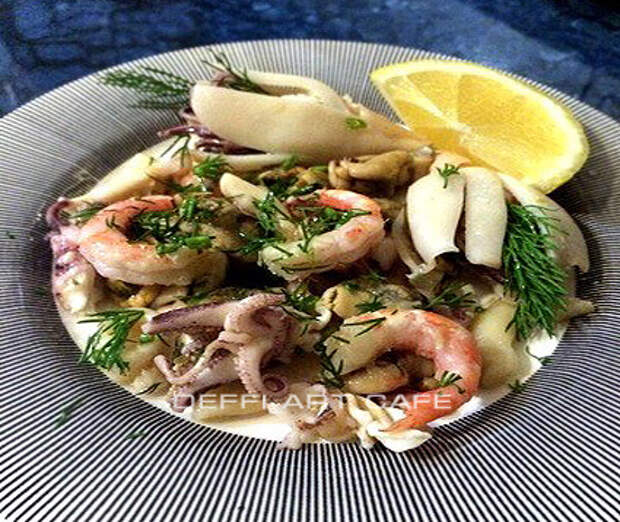 закуска из морепродуктов — Insalata frutti di mare.