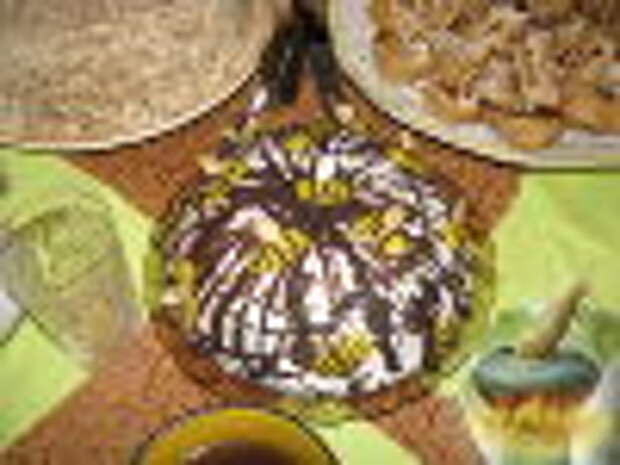 Фото к рецепту: Сметанно-желейный тортик