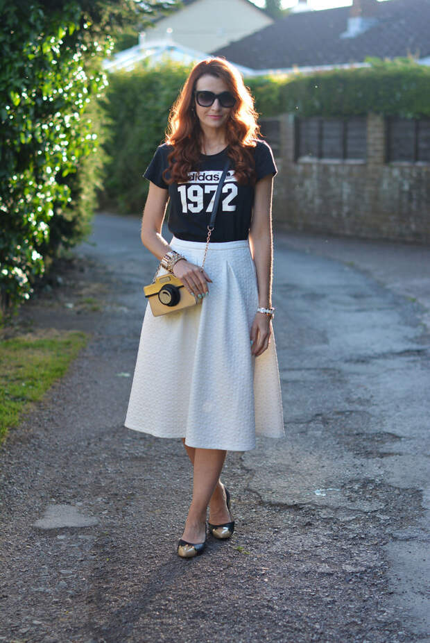 Graphic Adidas t-shirt, white midi, pointed flats