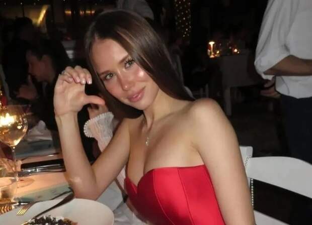 Аврора Киба набрала вес в Таиланде от ненасытности