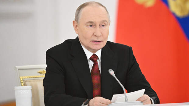 Путин: каждая конфессия и народ России вносят свой вклад в стабильность страны