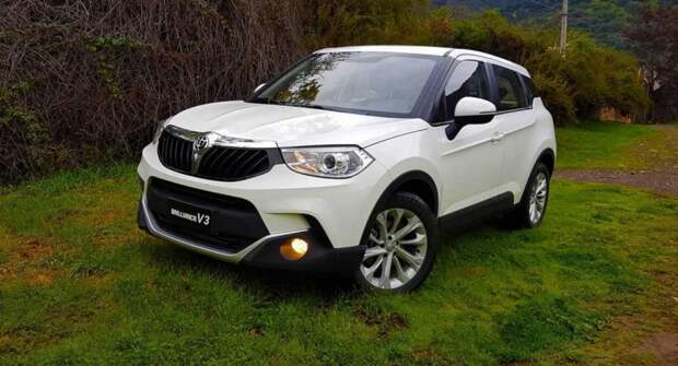 Современный кроссовер Brilliance V3