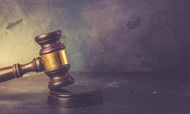 Многодетную мать из Плесецкого округа восстановили на работе через суд