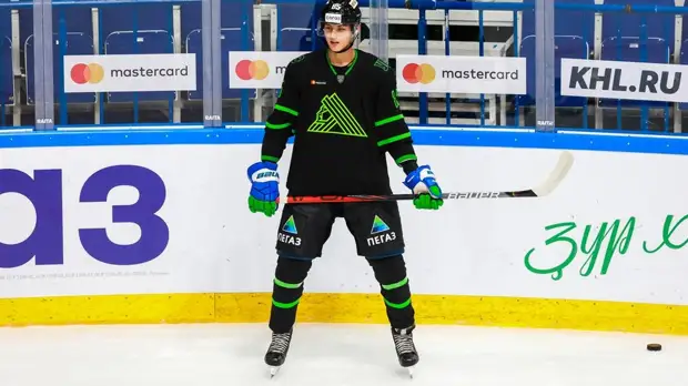 Российский хоккеист Мухамадуллин подписал контракт с «Нью-Джерси»