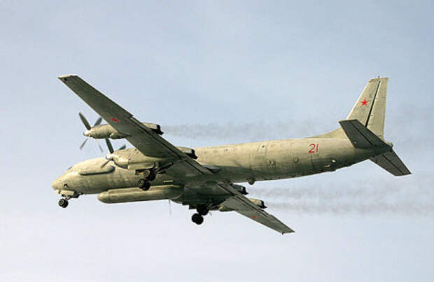 Самолет Ил-20.