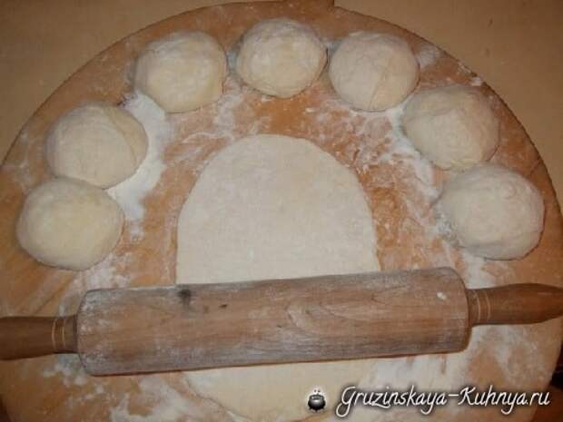 Дрожжевые пирожки с грибами по-грузински (13)