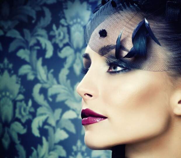 Хит сезона – smoky eyes в сиренево-лиловой гамме