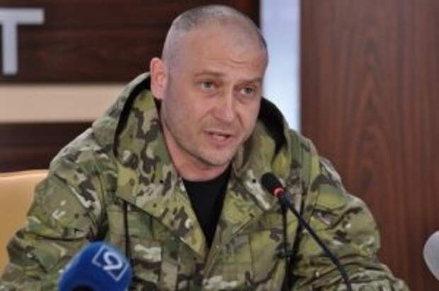 «Правый сектор» выдвинул ультиматум президенту и пригрозил походом на Киев