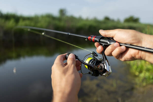 Вьетнамский рыбак выловил макрель длиной 1,7 метра