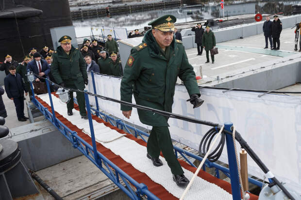 Россия перебросила на запад две армии и три соединения ВДВ