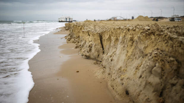 Разумное решение: эколог поддержал идею завезти карьерный песок на пляжи Анапы