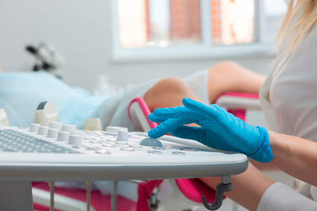 В Екатеринбурге врач лишила пациентку шанса забеременеть, вырезав здоровый орган