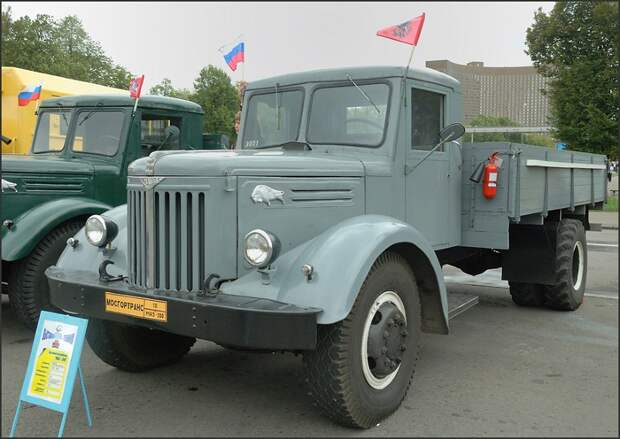 МАЗ 200 - первый большегрузный автомобиль в СССР  $200, автомобиль, большегрузный, маз, первый, ссср