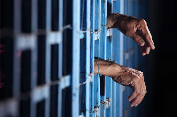 SHOT: двое членов банды сатанистов из 90-х вышли на свободу и нашли работу