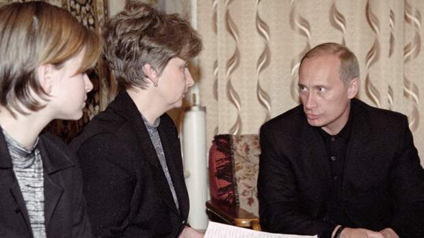 в соцсетях о гибели "курска": "это была первая ложь путина!"