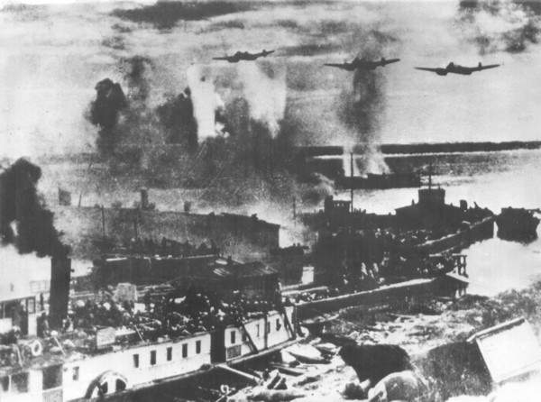 Сталинград - уничтожение города фашистской авиацией 23 августа 1942 г..Хроника событий. Сталинград, Великая Отечественная война, Фашизм, Герои, Война, Сталин, Длиннопост