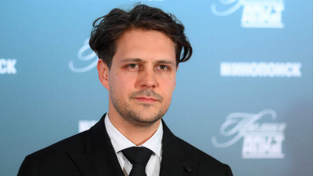 Налоги сам не платит: назван гонорар Милоша Биковича за съемочный день