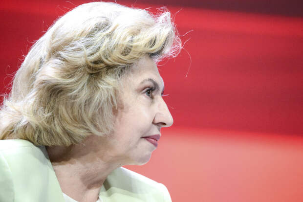 Москалькова назвала варварством снос памятников советским воинам на Западе