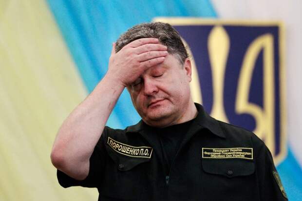 Рейтинг Порошенко упал ниже, чем у Януковича во время Майдана Рейтинг Порошенко упал ниже, чем у Януковича во время Майдана