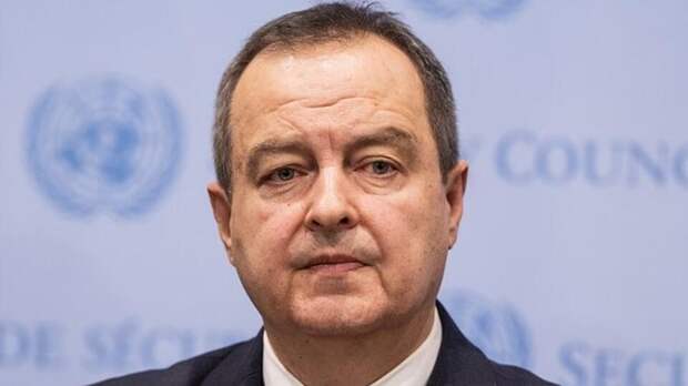 Вучич сообщил о тяжелом состоянии главы МВД Сербии Дачича