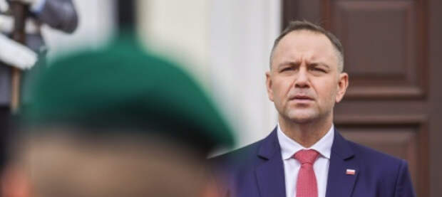 Туск созывает правительство после вето Навроцкого на €44 млрд кредитов ЕС для армии Польши