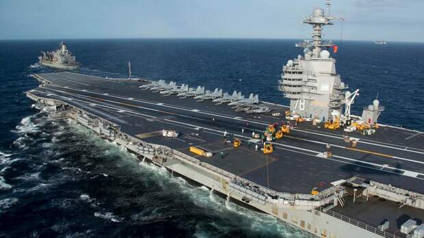 BI: ВМС США нанесли "крупнейший авиаудар в истории" с авианосца в Сомали