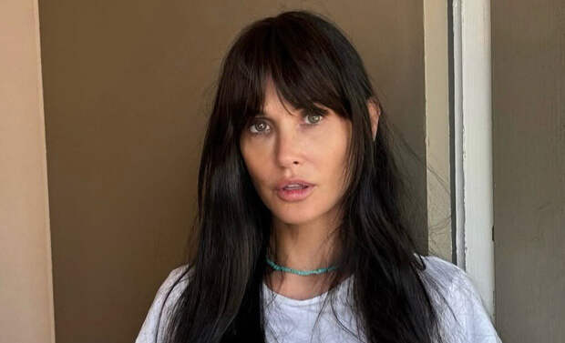 Актриса Деми Мур заявила, что не будет стричь волосы, потому что они идут ей