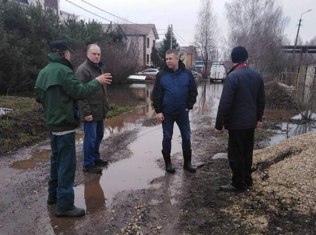 На место подтопления в Дягилево выехали представители мэрии Рязани