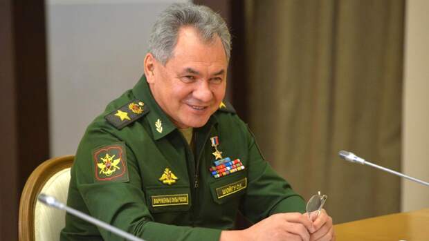 Глава Минобороны РФ заявил о продолжении усилий по борьбе с COVID-19