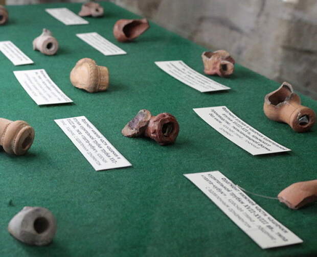 В Судаке показывают коллекцию курительных трубок XVII-XVIII веков