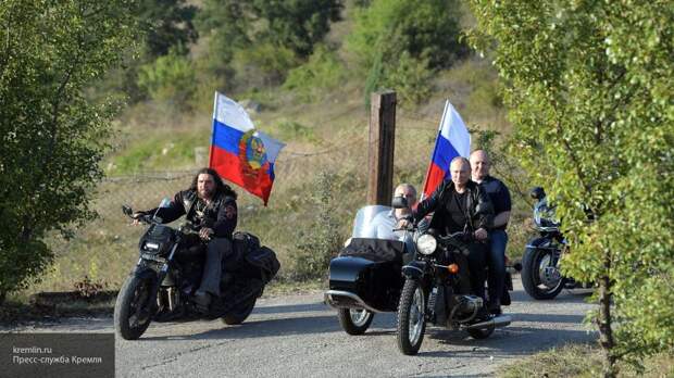 Байк-шоу "Тень Вавилона" в первый день посетили более 50 тысяч зрителей в Севастополе Байк-шоу "Тень Вавилона" в первый день посетили более 50 тысяч зрителей в Севастополе