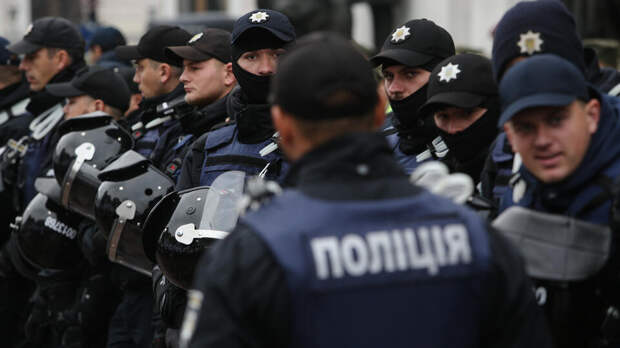 Полиция Украины собирала драгоценности погибших при ударе ВСУ по Красноармейску