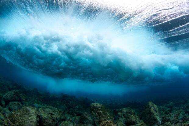waves08 Невероятные фотографии волн у берегов Гавайских островов