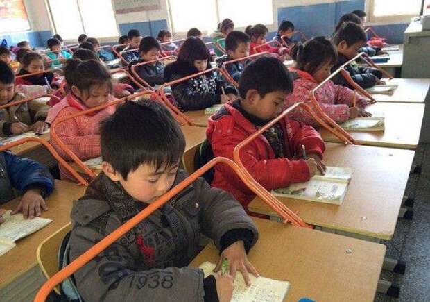 Как в китайских школах борются с близорукостью и неправильной осанкой