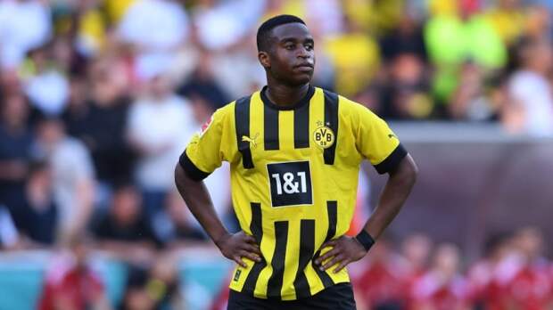 «Челси» предложил долгосрочный контракт форварду «Боруссии» Д