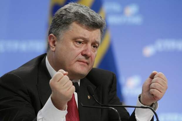 «Порошенко лучше не позориться»: украинцы назвали главу государства неудачником