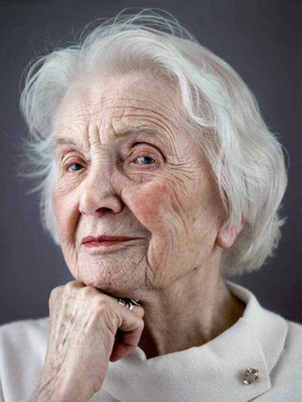Старые бабушки 80 лет. Портрет пожилой женщины. Фотопортрет пожилой женщины.
