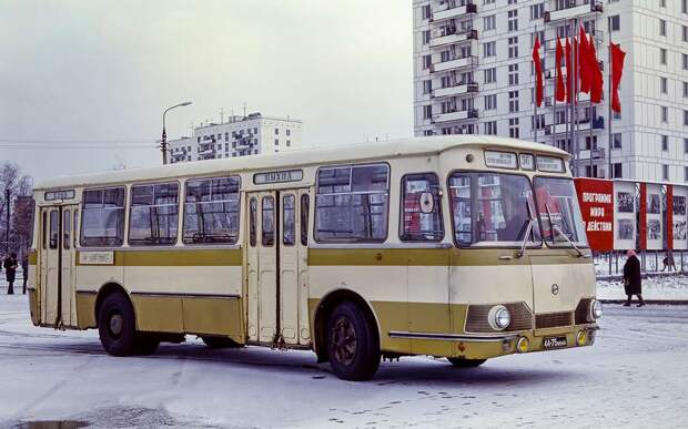 Усилитель руля, коробка-автомат — эту машину выпускали в СССР с 1967 года!