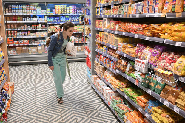 "Известия": после повышения налогов российский бизнес резко поднял цены