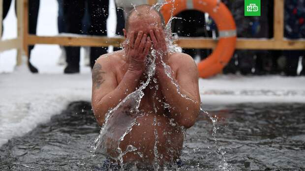 В Москве откроют почти 60 площадок для крещенских купаний